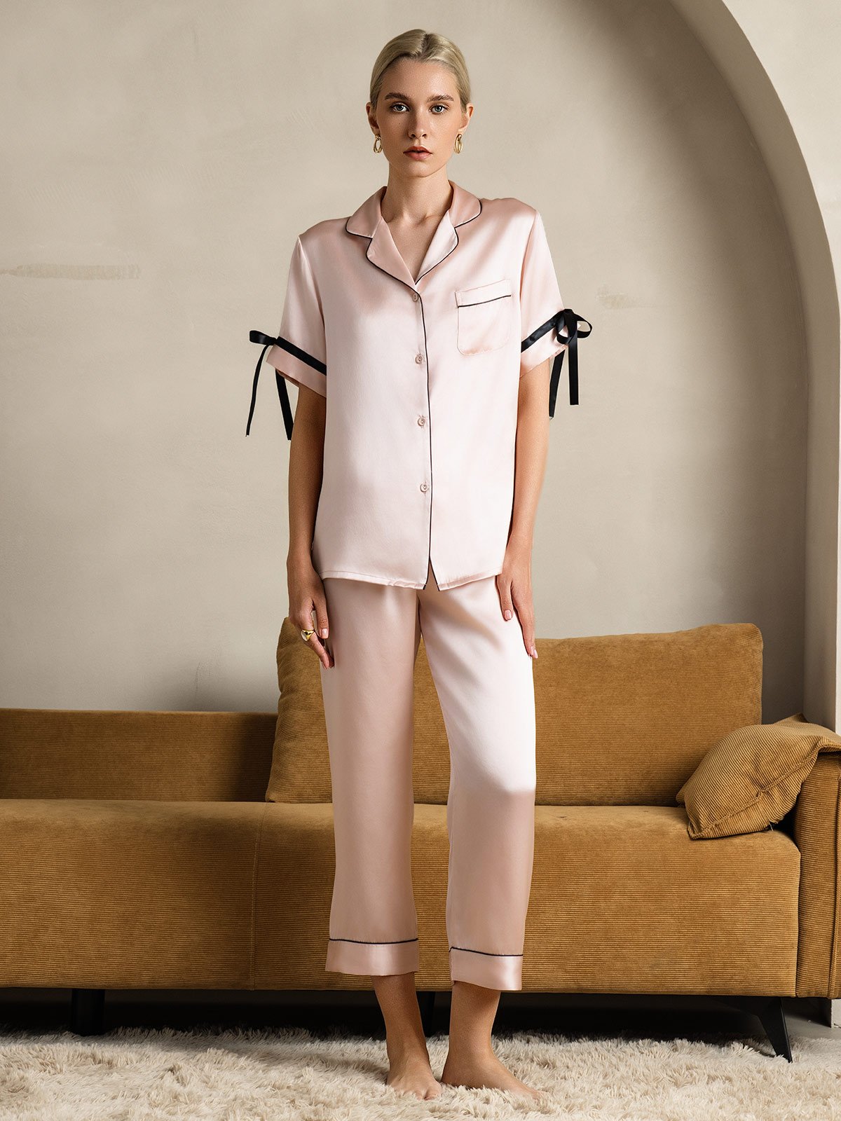Pure Silk Short Sleeve Notch Collar Women's Pajamas Set with Bow Design
